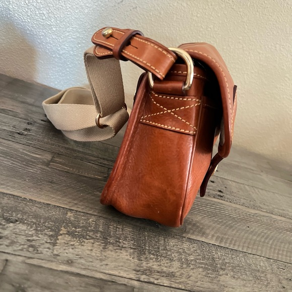 Dooney & Bourke  Bag - Picture 4 of 16